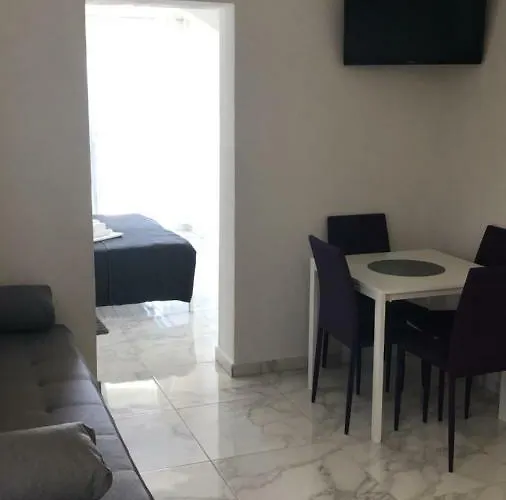 Solaria Apartman Pag Town