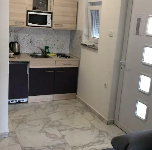 Solaria Apartman Pag Town